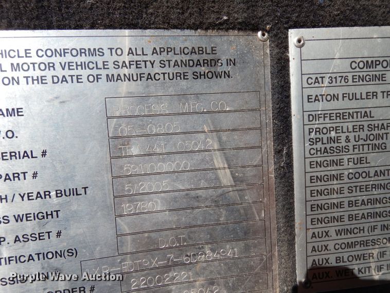 image for item DH2257 2006 Peterbilt 378 semi truck