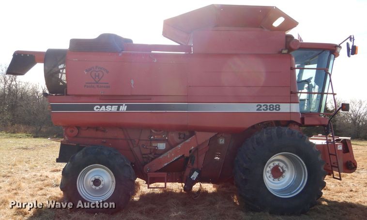 image for item DH4278 1998 Case IH 2388 RWA combine