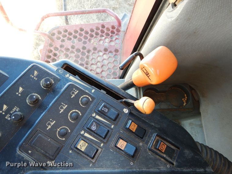image for item DH4278 1998 Case IH 2388 RWA combine