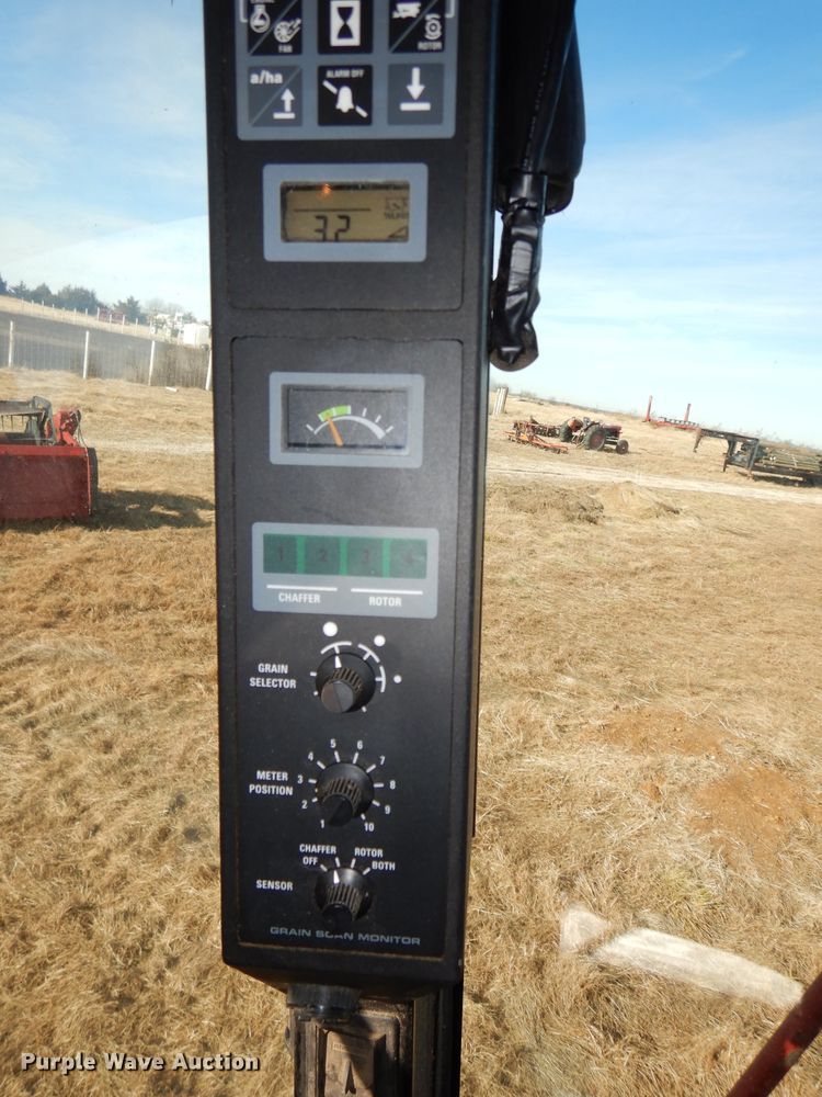 image for item DH4278 1998 Case IH 2388 RWA combine