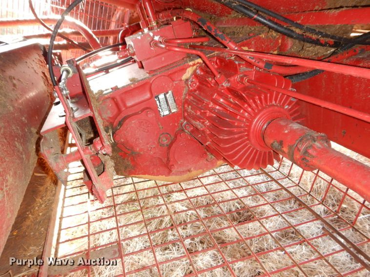 image for item DH4278 1998 Case IH 2388 RWA combine