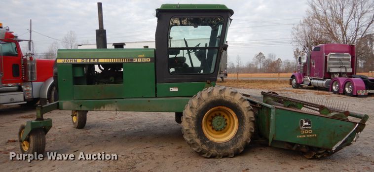 image for item DH5003 1986 John Deere 3830 windrower