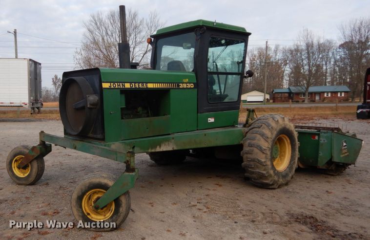 image for item DH5003 1986 John Deere 3830 windrower