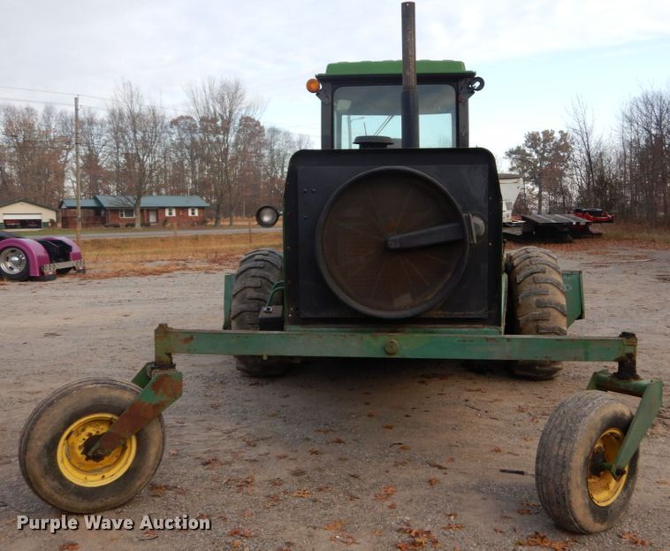 image for item DH5003 1986 John Deere 3830 windrower