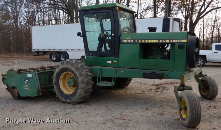 image for item DH5003 1986 John Deere 3830 windrower