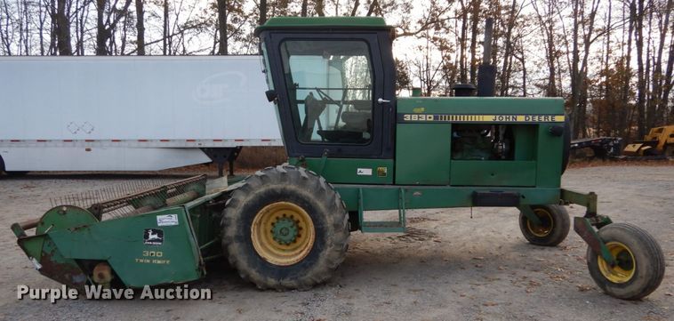 image for item DH5003 1986 John Deere 3830 windrower