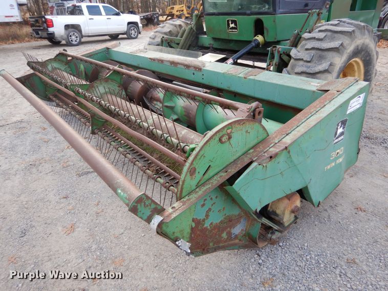 image for item DH5003 1986 John Deere 3830 windrower