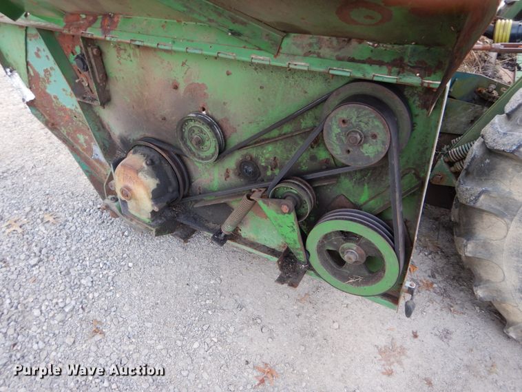 image for item DH5003 1986 John Deere 3830 windrower