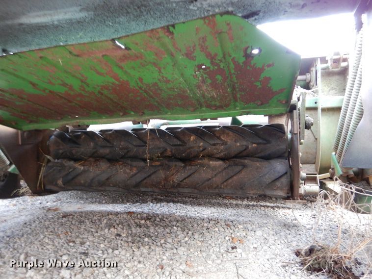 image for item DH5003 1986 John Deere 3830 windrower