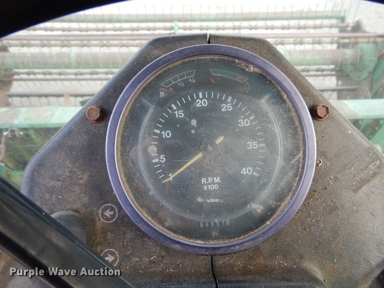image for item DH5003 1986 John Deere 3830 windrower