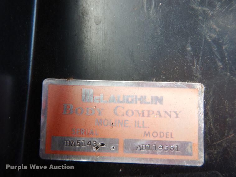 image for item DH5003 1986 John Deere 3830 windrower