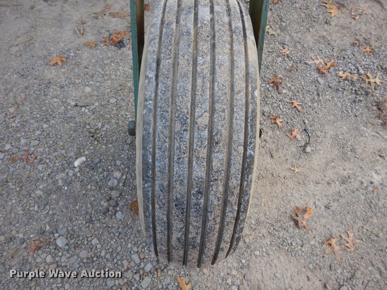 image for item DH5003 1986 John Deere 3830 windrower