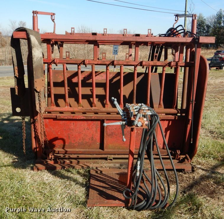 image for item DH6891 Bowman turn table and squeeze chute