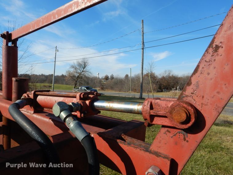 image for item DH6891 Bowman turn table and squeeze chute