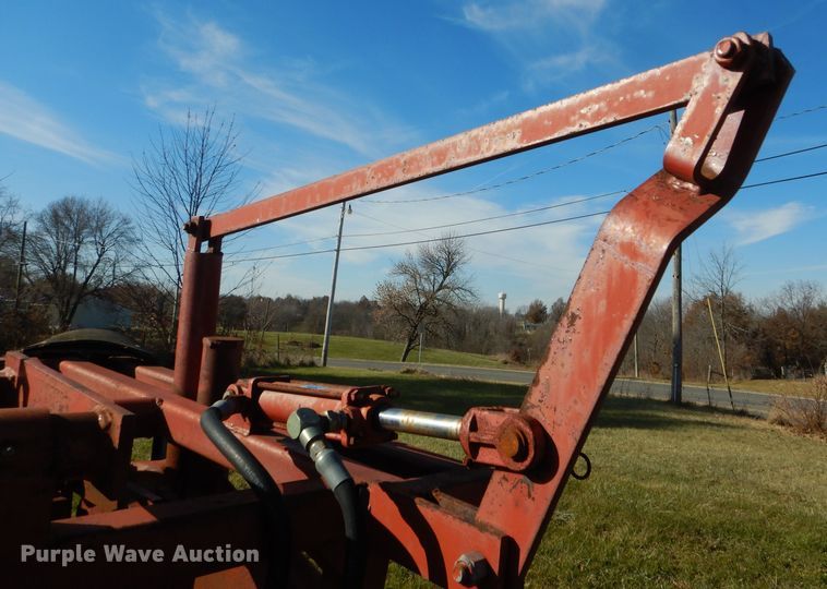 image for item DH6891 Bowman turn table and squeeze chute