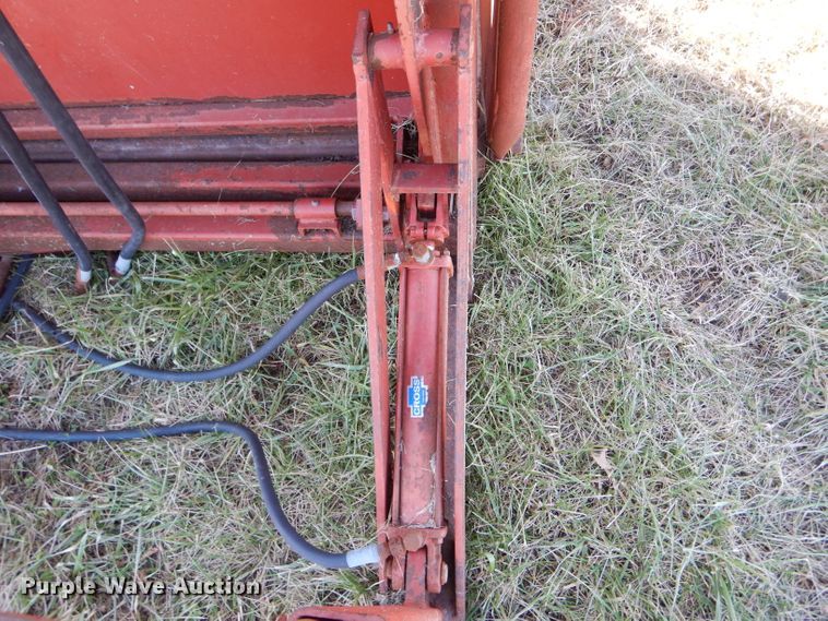 image for item DH6891 Bowman turn table and squeeze chute