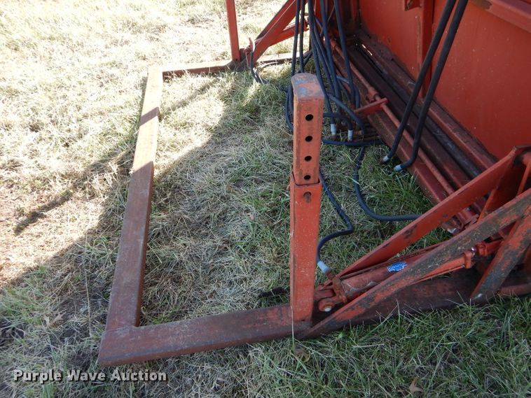 image for item DH6891 Bowman turn table and squeeze chute