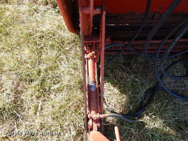 image for item DH6891 Bowman turn table and squeeze chute