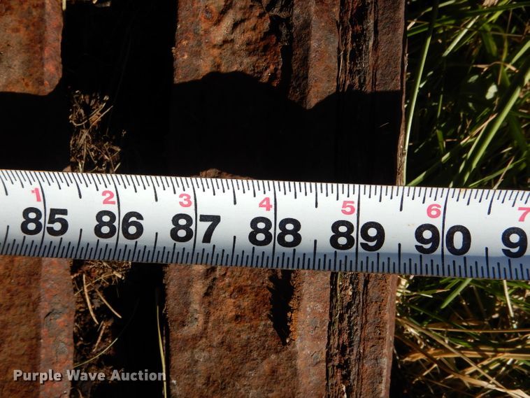 image for item DH6891 Bowman turn table and squeeze chute