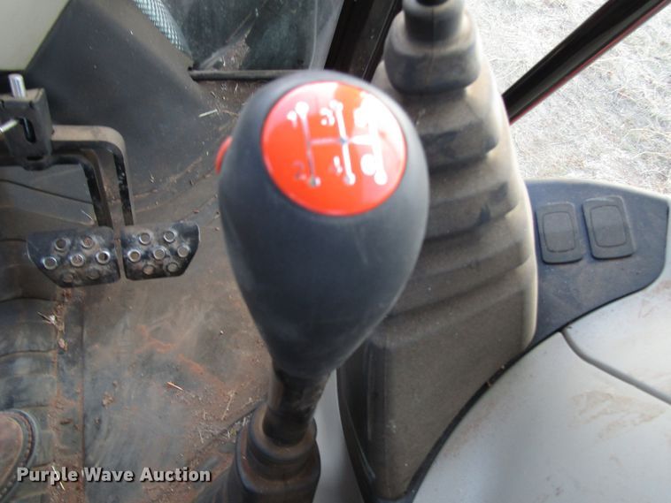 image for item DH8256 2016 Massey-Ferguson 4710 MFWD tractor