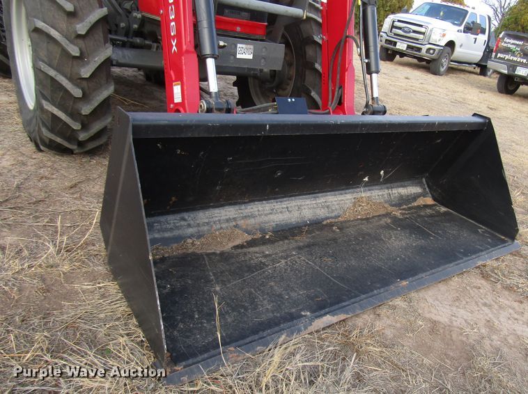 image for item DH8256 2016 Massey-Ferguson 4710 MFWD tractor