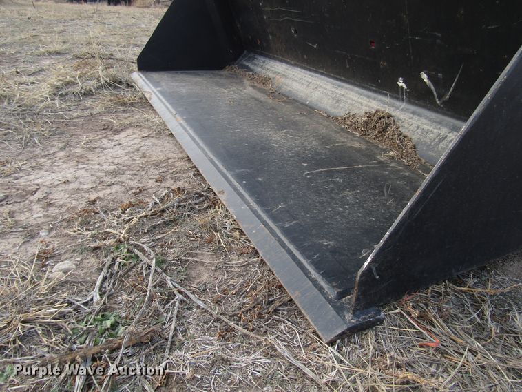 image for item DH8256 2016 Massey-Ferguson 4710 MFWD tractor