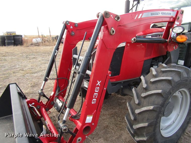 image for item DH8256 2016 Massey-Ferguson 4710 MFWD tractor