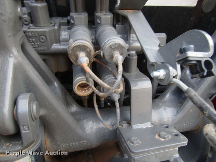 image for item DH8256 2016 Massey-Ferguson 4710 MFWD tractor