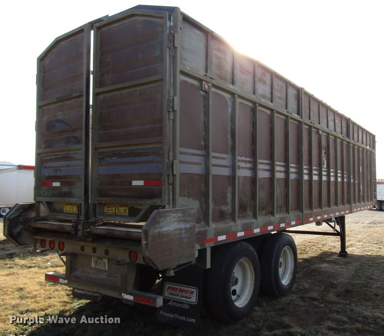 image for item DH8258 2012 silage trailer