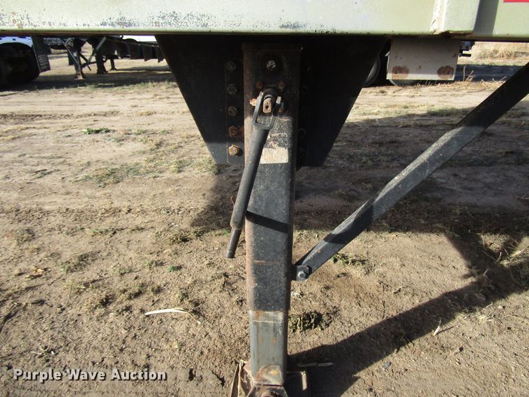 image for item DH8258 2012 silage trailer