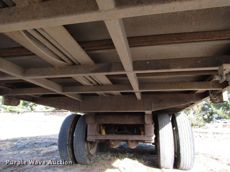 image for item DH8258 2012 silage trailer