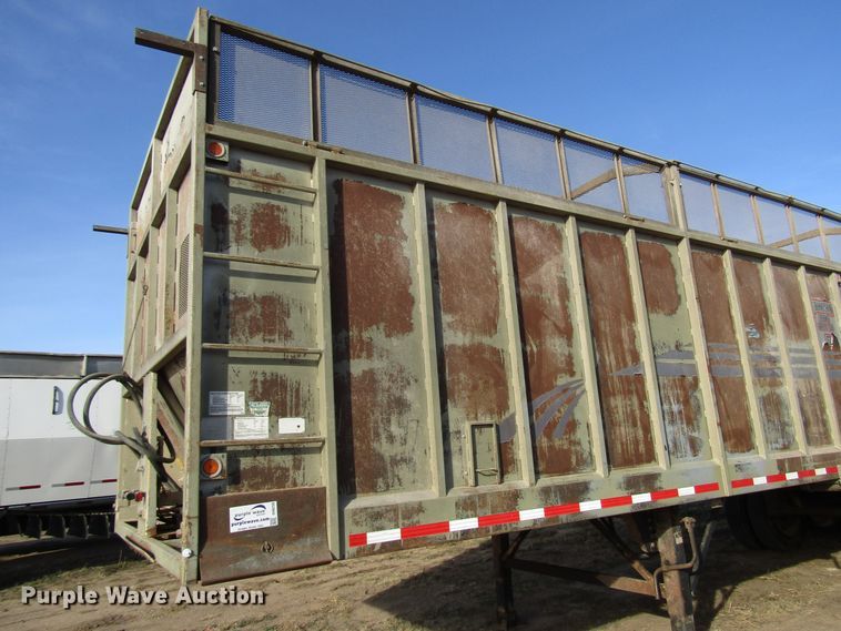 image for item DH8258 2012 silage trailer