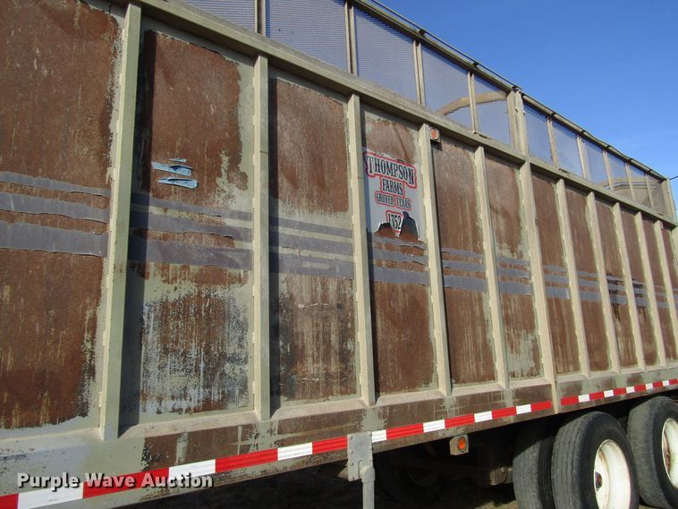 image for item DH8258 2012 silage trailer