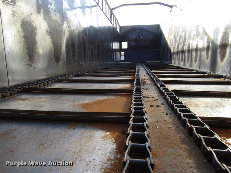 image for item DH8258 2012 silage trailer