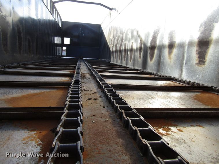 image for item DH8258 2012 silage trailer