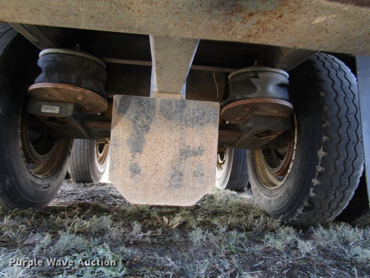 image for item DH8258 2012 silage trailer