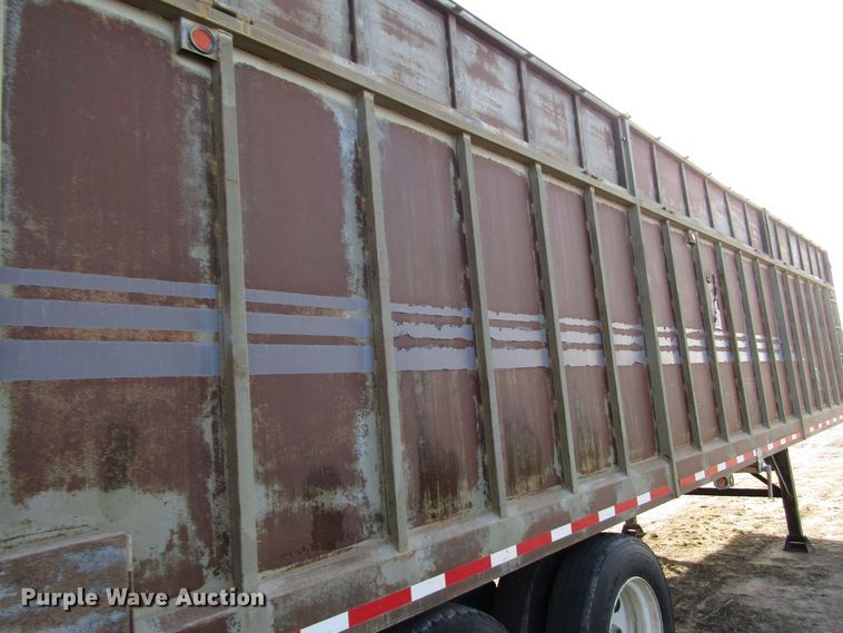 image for item DH8258 2012 silage trailer