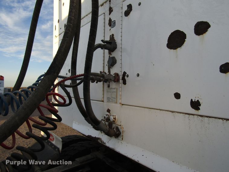 image for item DH8259 2013 Mas silage trailer