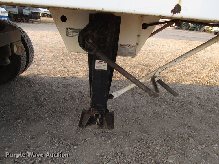 image for item DH8259 2013 Mas silage trailer