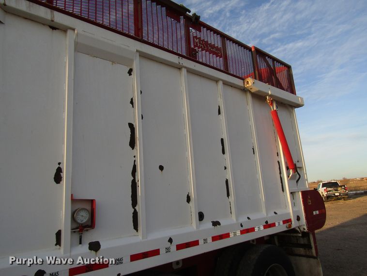 image for item DH8259 2013 Mas silage trailer