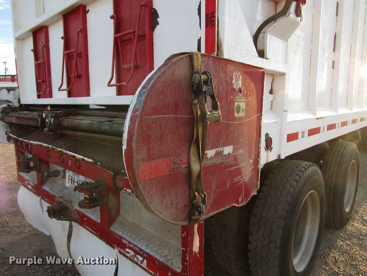 image for item DH8259 2013 Mas silage trailer