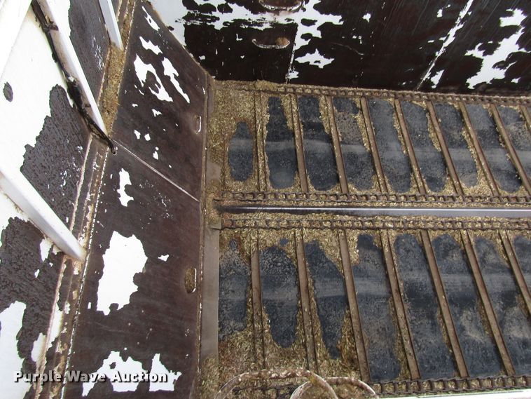 image for item DH8259 2013 Mas silage trailer