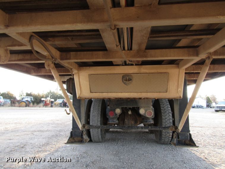 image for item DH8259 2013 Mas silage trailer