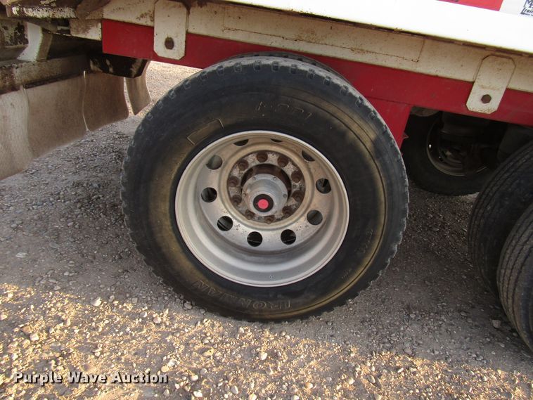 image for item DH8259 2013 Mas silage trailer