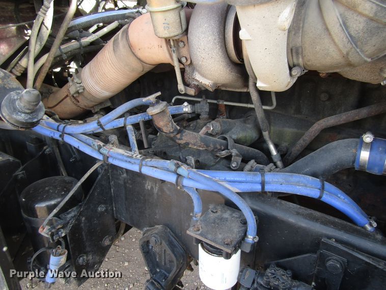 image for item DH8262 2000 Kenworth W900 semi truck