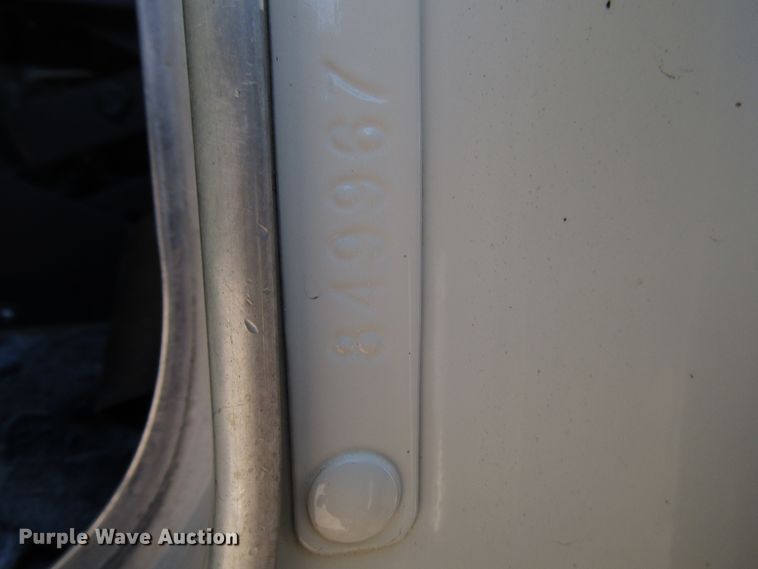 image for item DH8262 2000 Kenworth W900 semi truck