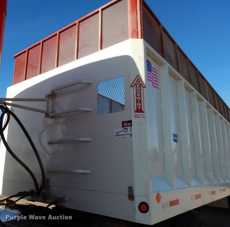 image for item DH8265 2012 Aeroswint silage trailer