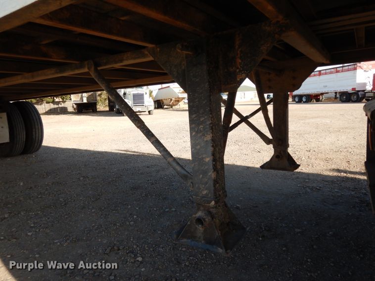 image for item DH8265 2012 Aeroswint silage trailer