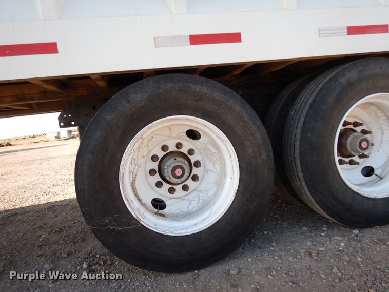 image for item DH8265 2012 Aeroswint silage trailer