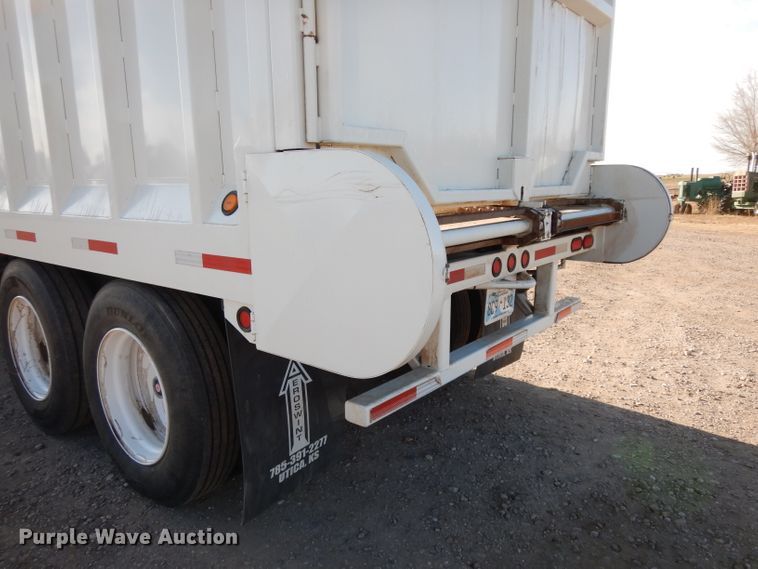 image for item DH8265 2012 Aeroswint silage trailer
